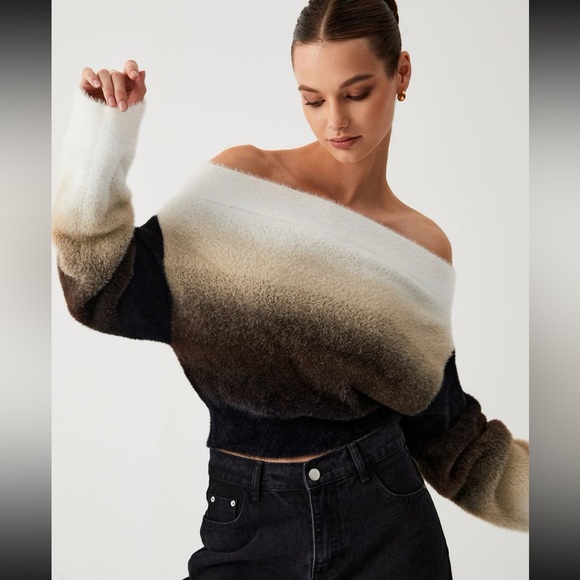 Ombré fuzzy sweater - Picture 1 of 5